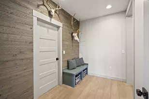 67554 Trout Ln, Bend, OR 97703 - Photo 11