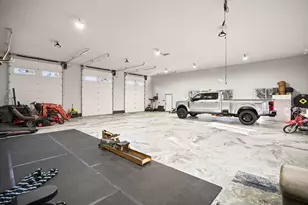 67554 Trout Ln, Bend, OR 97703 - Photo 57