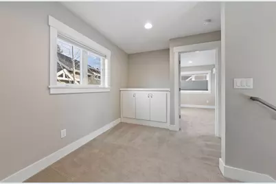 1913 NW Monterey Mews # 8, Bend, OR 97703 - Photo 35