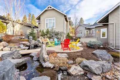 1913 NW Monterey Mews # 8, Bend, OR 97703 - Photo 3