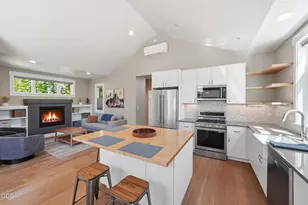 1913 NW Monterey Mews, Bend, OR 97703 - Photo 5