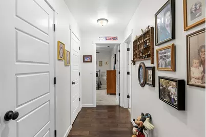 953 Providence Way, Grants Pass, OR 97526 - Photo 3