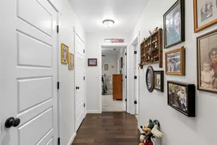 953 Providence Way, Grants Pass, OR 97526 - Photo 3