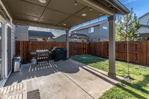 61813 Azalia Pl, Bend, OR 97702 - Photo 17