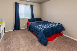 61813 Azalia Pl, Bend, OR 97702 - Photo 11