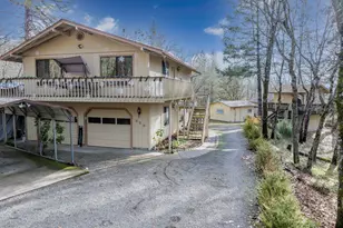 323 Roan Dr, Grants Pass, OR 97526 - Photo 5