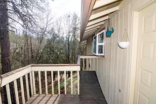 323 Roan Dr, Grants Pass, OR 97526 - Photo 41