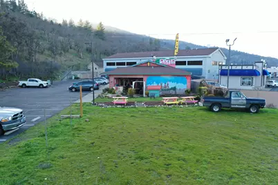 1633 N Hwy 99, Ashland, OR 97520 - Photo 9