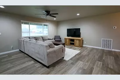 144 SW Susan Lane, Grants Pass, OR 97526 - Photo 9