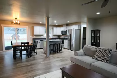 144 SW Susan Lane, Grants Pass, OR 97526 - Photo 3