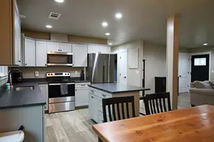 144 SW Susan Ln, Grants Pass, OR 97526 - Photo 5