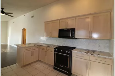 3555 South Village Drive, Medford, OR 97504 - Photo 13
