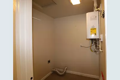 3555 South Village Drive, Medford, OR 97504 - Photo 15