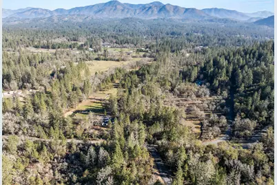 437 Cumberland Drive, Grants Pass, OR 97527 - Photo 61