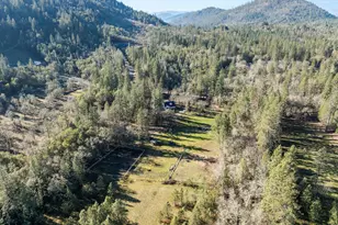 437 Cumberland Dr, Grants Pass, OR 97527 - Photo 57