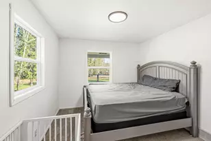 437 Cumberland Dr, Grants Pass, OR 97527 - Photo 17