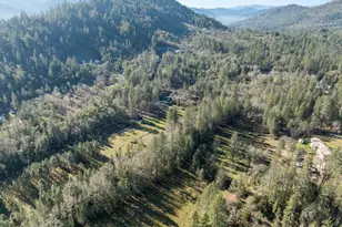 437 Cumberland Dr, Grants Pass, OR 97527 - Photo 59