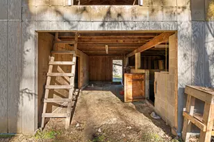 437 Cumberland Dr, Grants Pass, OR 97527 - Photo 35