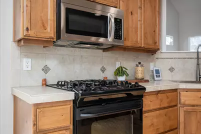 1325 NW 16th Court, Redmond, OR 97756 - Photo 15
