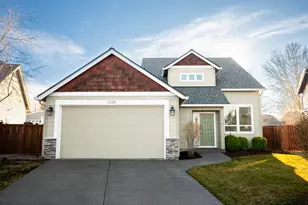 1325 NW 16th Ct, Redmond, OR 97756 - Photo 1