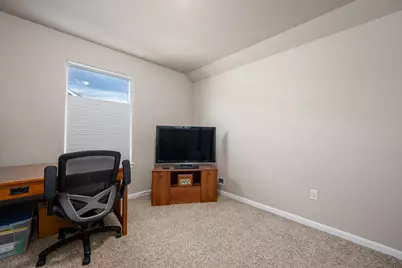 1325 NW 16th Court, Redmond, OR 97756 - Photo 25