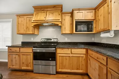 1743 Kellenbeck Avenue, Grants Pass, OR 97527 - Photo 13