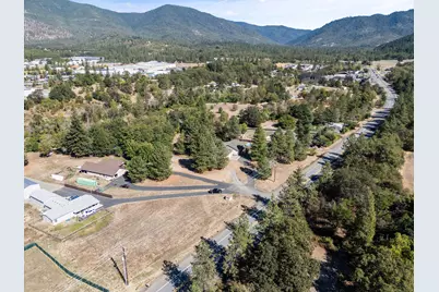 3000 Merlin Road, Grants Pass, OR 97526 - Photo 39