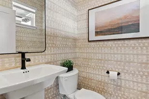 21564 SE Etna Pl, Bend, OR 97702 - Photo 13