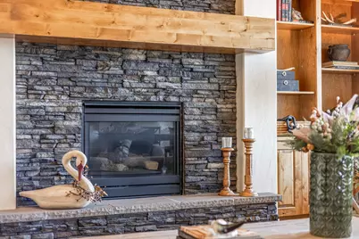 20870 Golden Gate Place, Bend, OR 97702 - Photo 3