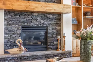 20870 Golden Gate Pl, Bend, OR 97702 - Photo 3