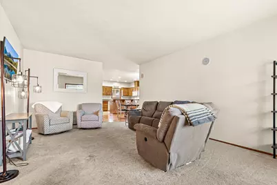 831 Isherwood Drive, Central Point, OR 97502 - Photo 7