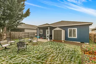 831 Isherwood Dr, Central Point, OR 97502 - Photo 27