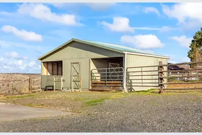 896 SE Dover Lane, Madras, OR 97741 - Photo 13