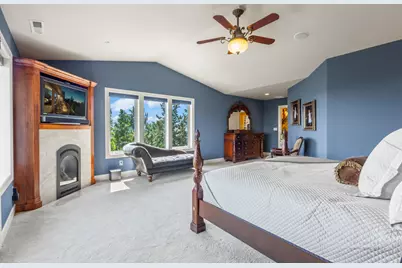 3209 NW Fairway Heights Drive, Bend, OR 97703 - Photo 33