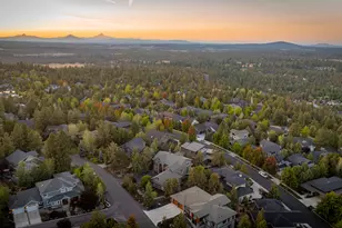3209 NW Fairway Heights Dr, Bend, OR 97703 - Photo 29