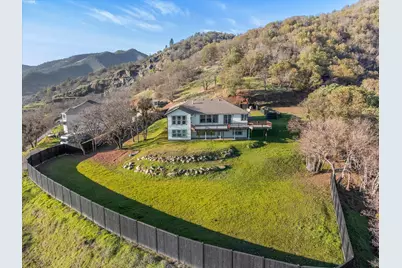 1401 7th Avenue, Gold Hill, OR 97525 - Photo 33