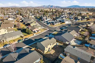 2548 SW Kalama Ave, Redmond, OR 97756 - Photo 25