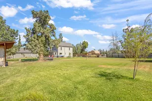 64767 Cook Ave, Bend, OR 97703 - Photo 35