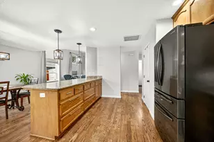 691 Spring Valley Dr, Medford, OR 97501 - Photo 15