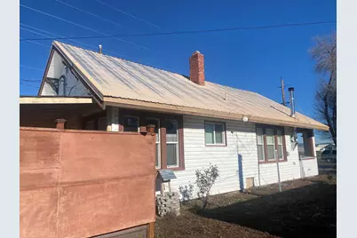 332 N Madison Street, Merrill, OR 97633 - Photo 7