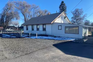 332 N Madison St, Merrill, OR 97633 - Photo 5