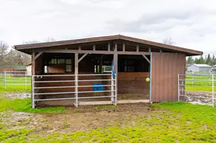 2453 Stringer Gap Rd, Grants Pass, OR 97527 - Photo 77