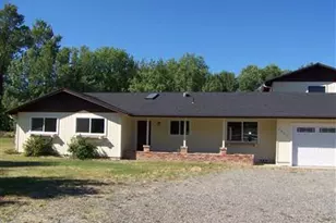 2453 Stringer Gap Rd, Grants Pass, OR 97526 - Photo 1