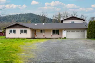 2453 Stringer Gap Rd, Grants Pass, OR 97527 - Photo 1