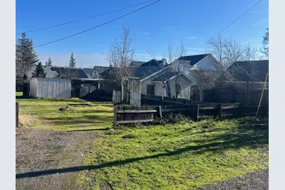 410 N 8th Street, Jacksonville, OR 97530 - Photo 1