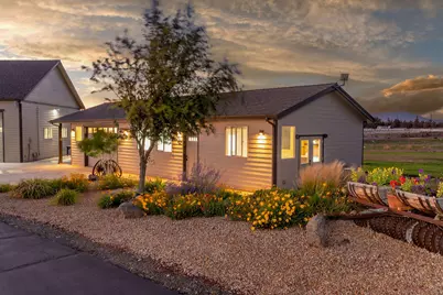 12855 SW Ayres Lane, Powell Butte, OR 97753 - Photo 3