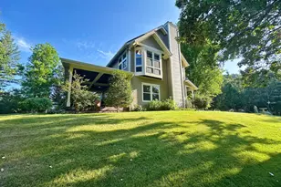 1514 Sterling Creek Rd, Jacksonville, OR 97530 - Photo 5