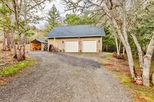 1514 Sterling Creek Rd, Jacksonville, OR 97530 - Photo 39