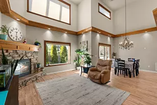 3640 Creek View Dr, Medford, OR 97504 - Photo 23