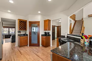 3640 Creek View Dr, Medford, OR 97504 - Photo 27